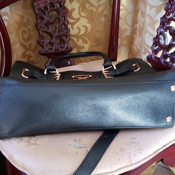 Michael kors shoulder bag - Picture 4 of 11